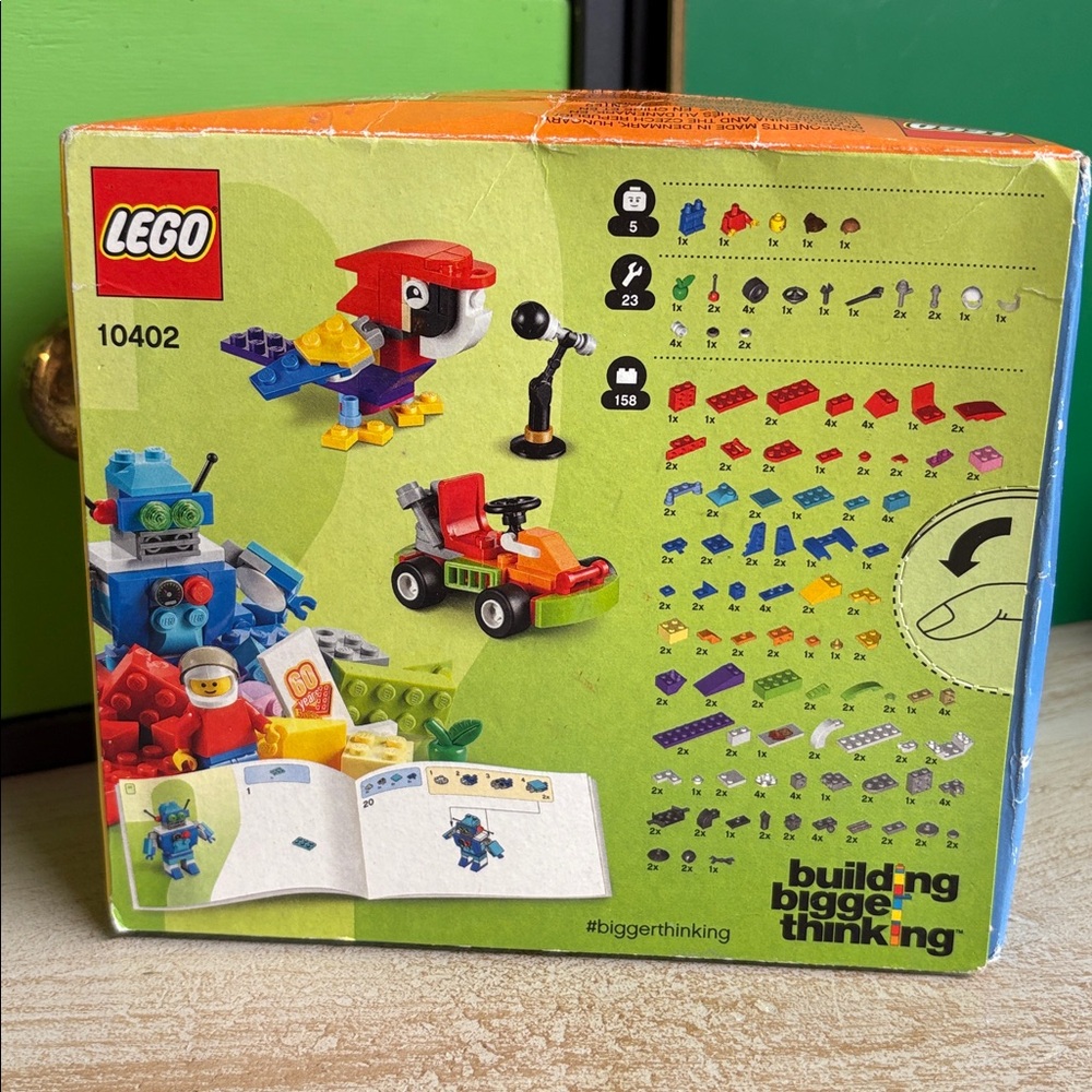 LEGO Creative Building Set - 10402 - Picture 2 of 2